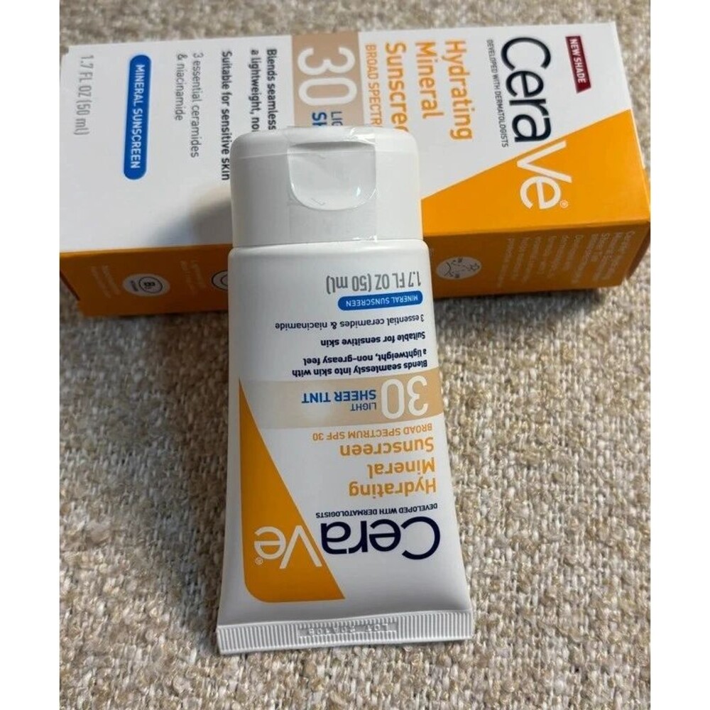CeraVe Moisturizing Mineral Sunscreen SPF 30 with Light Dye – 50 ml New Sealedh